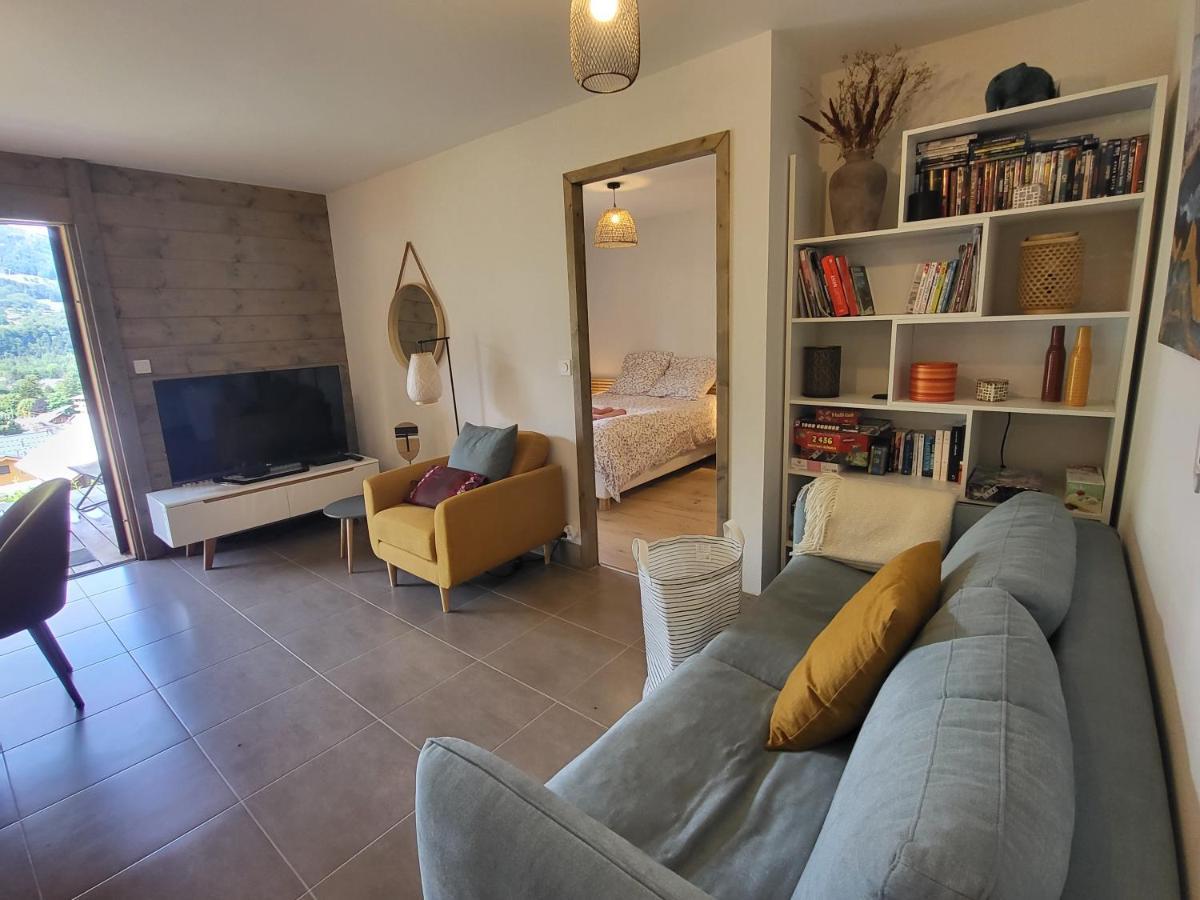 Le Criou - 3 Bedroom Apartment 5 Minutes Walk To The Village Centre Самоен Экстерьер фото
